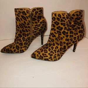 NWT New Zigi Soho Tan Leopard Print Savida Bootie Size 6 1/2